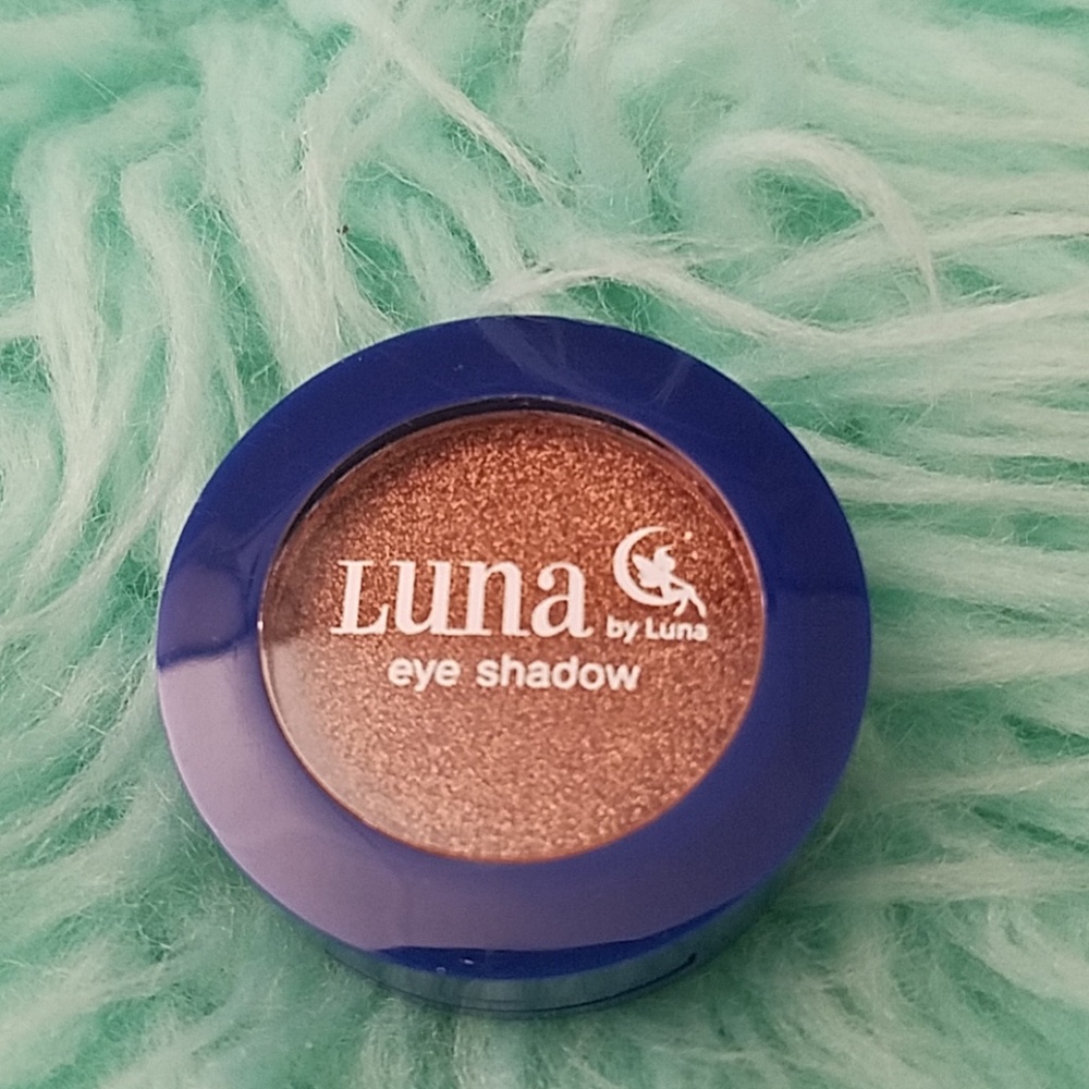 Luna Eye Shadow